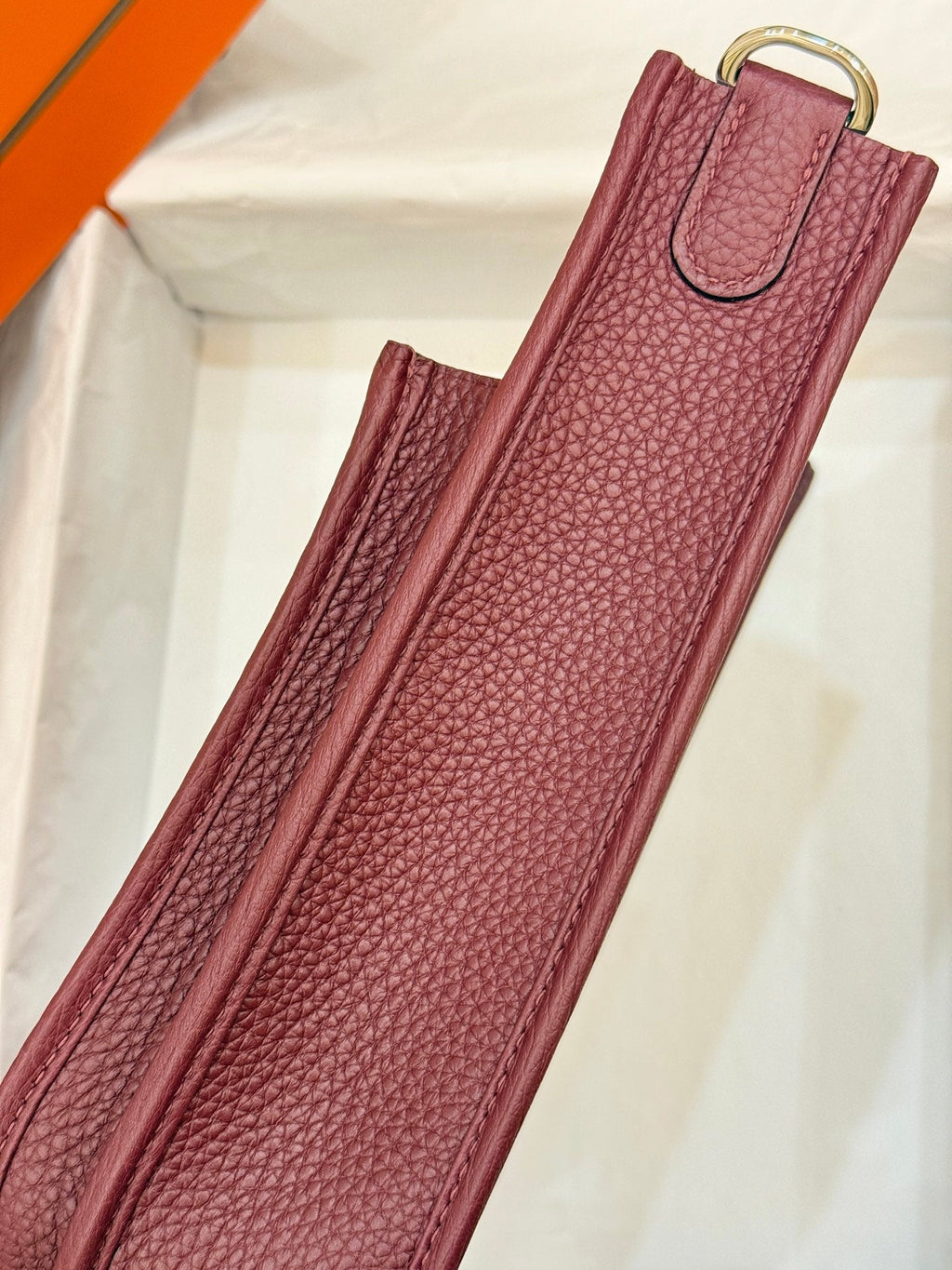 HM 26S EVELYNE BAG 23CM IN WINE RED GRAINED CALFSKIN