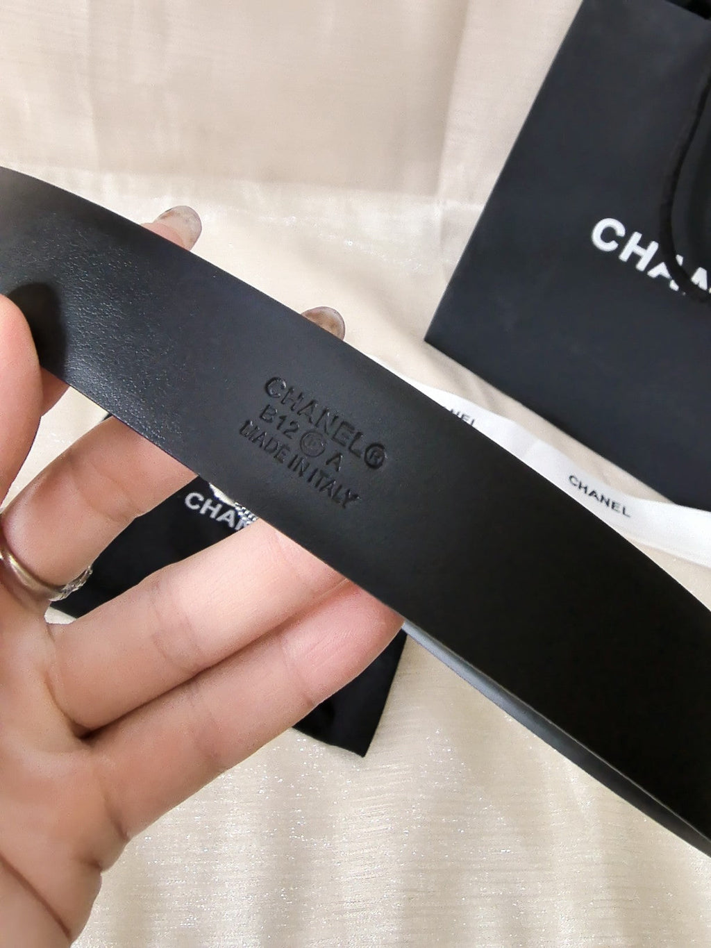 CC MEDIUM 30 MM BELT BLACK CALFSKIN GOLD HARDWARE WITH LETTER
