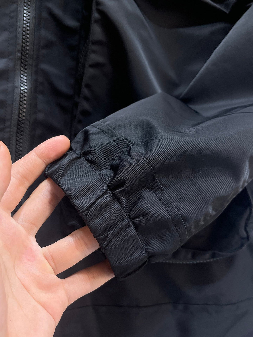 LV BLACK JACKET 239556
