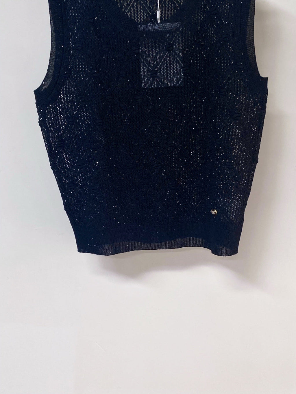 CHANEL 26S SLEEVELESS SWEATER STYLE 1049