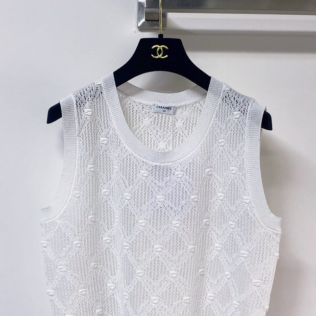 CHANEL 26S SLEEVELESS SWEATER STYLE 1048