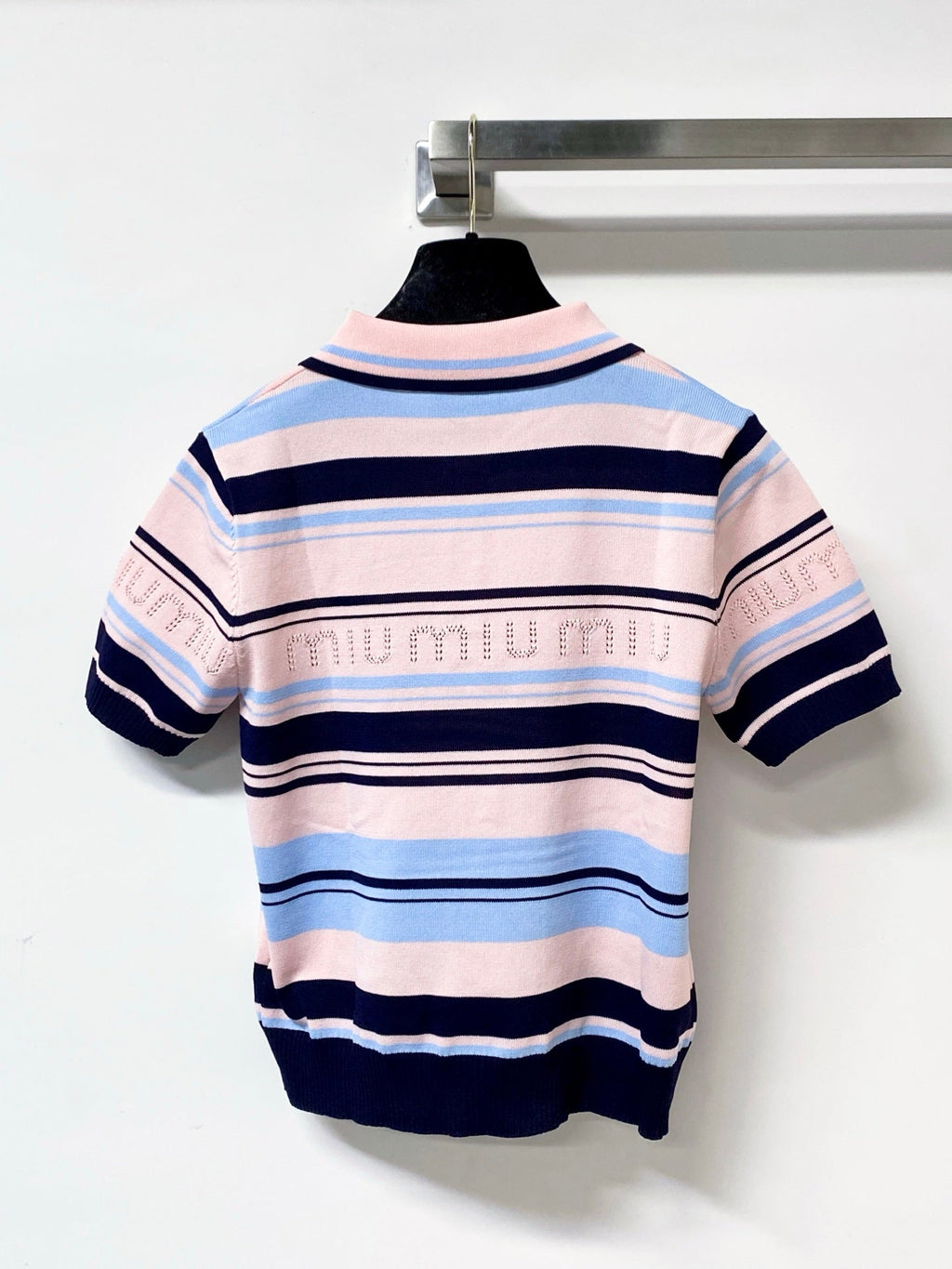 MIUMIU 26S SHORT-SLEEVED KNIT POLO SHIRT STYLE 1123