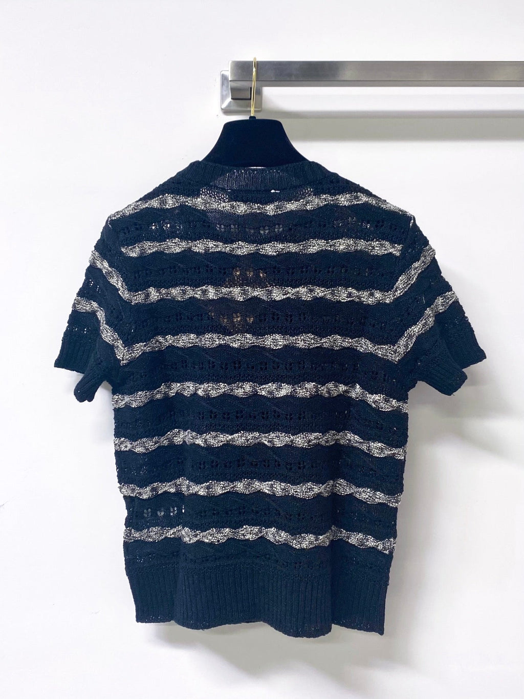 MIUMIU 26S SHORT-SLEEVED SWEATER STYLE 1046