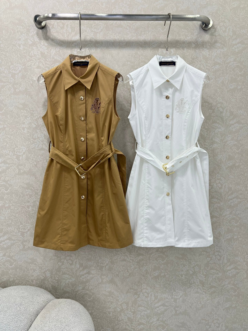LV SLEEVELESS DRESS 272265