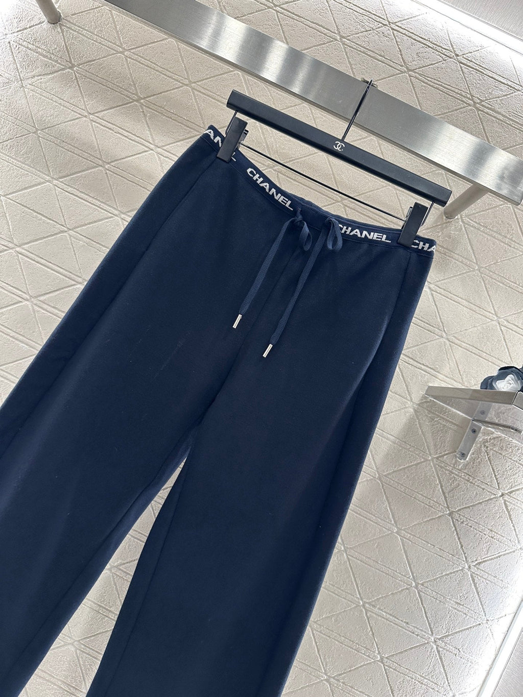 CHANEL 25S WIDE-LEG FLEECE-LINED PANTS 403