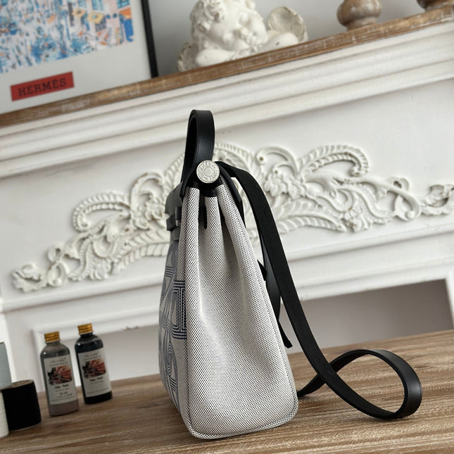HERBAG ZIP 31 LAQUERED BAG IN OFF-WHITE MIX BLUE H PLUME CANVAS