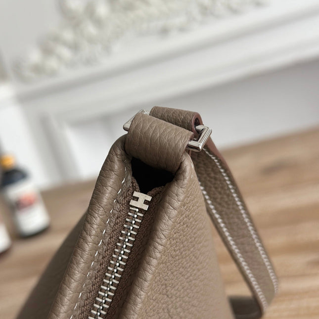 HM 25S BERLINGOT 24 CM IN TAUPE BROWN LAMBSKIN