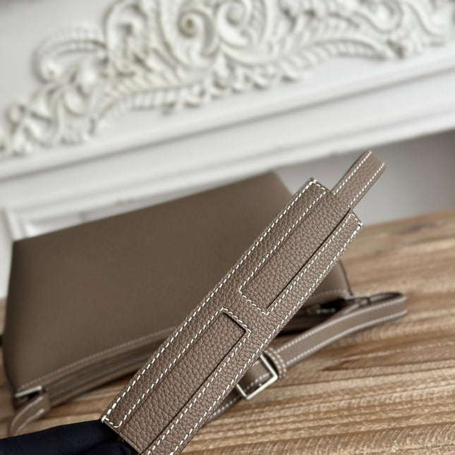 HM 25S BERLINGOT 24 CM IN TAUPE BROWN LAMBSKIN