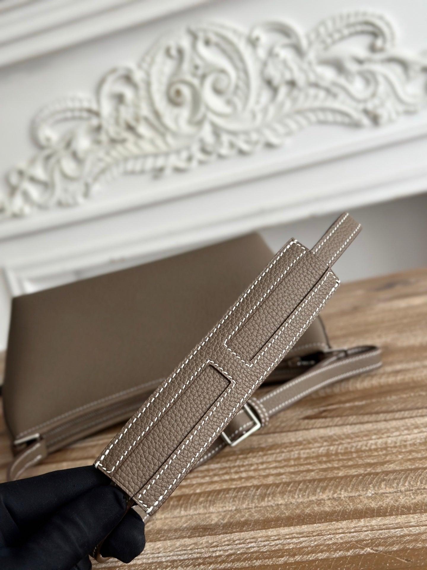 HM 25S BERLINGOT 24 CM IN TAUPE BROWN LAMBSKIN