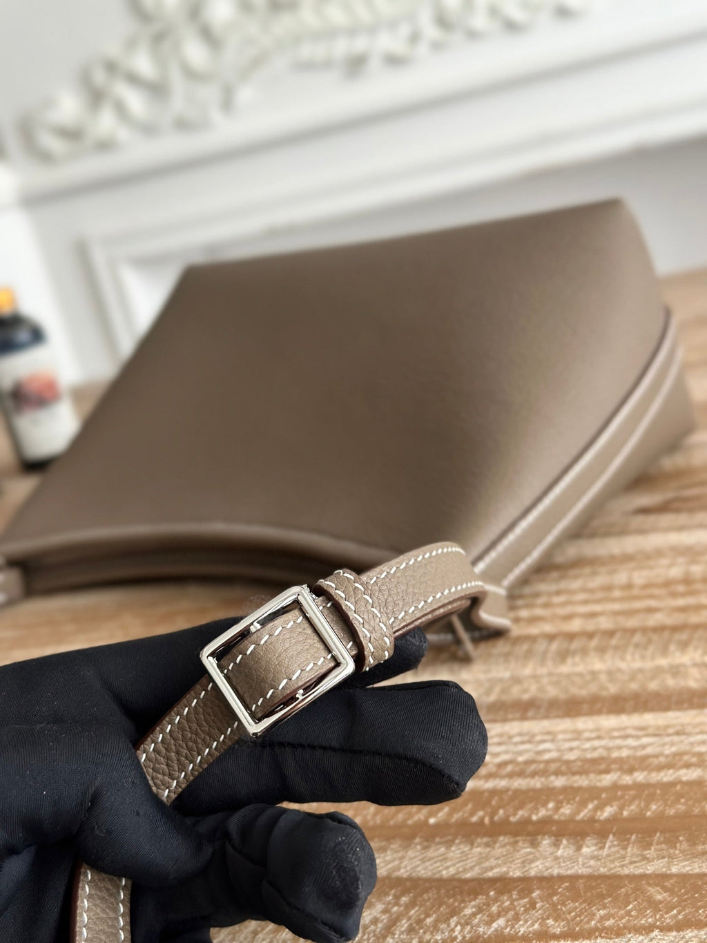 HM 25S BERLINGOT 24 CM IN TAUPE BROWN LAMBSKIN