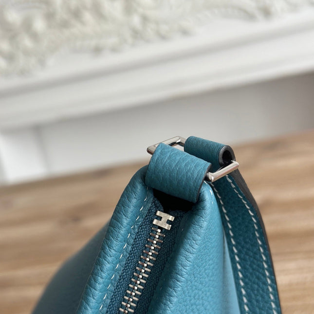 HM 25S BERLINGOT 24 CM IN TEAL BLUE LAMBSKIN