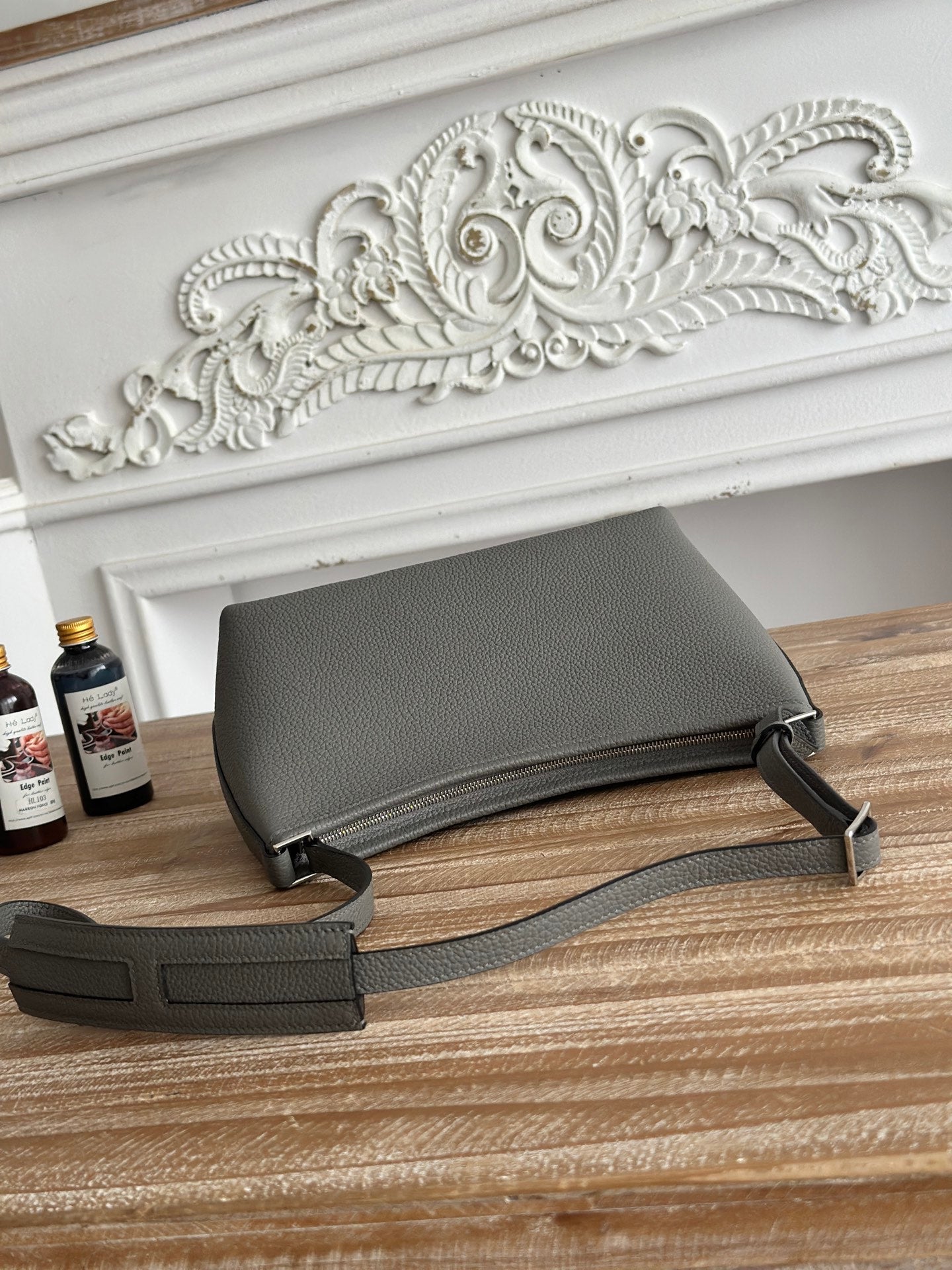 HM 25S BERLINGOT 24 CM IN DARK GRAY LAMBSKIN