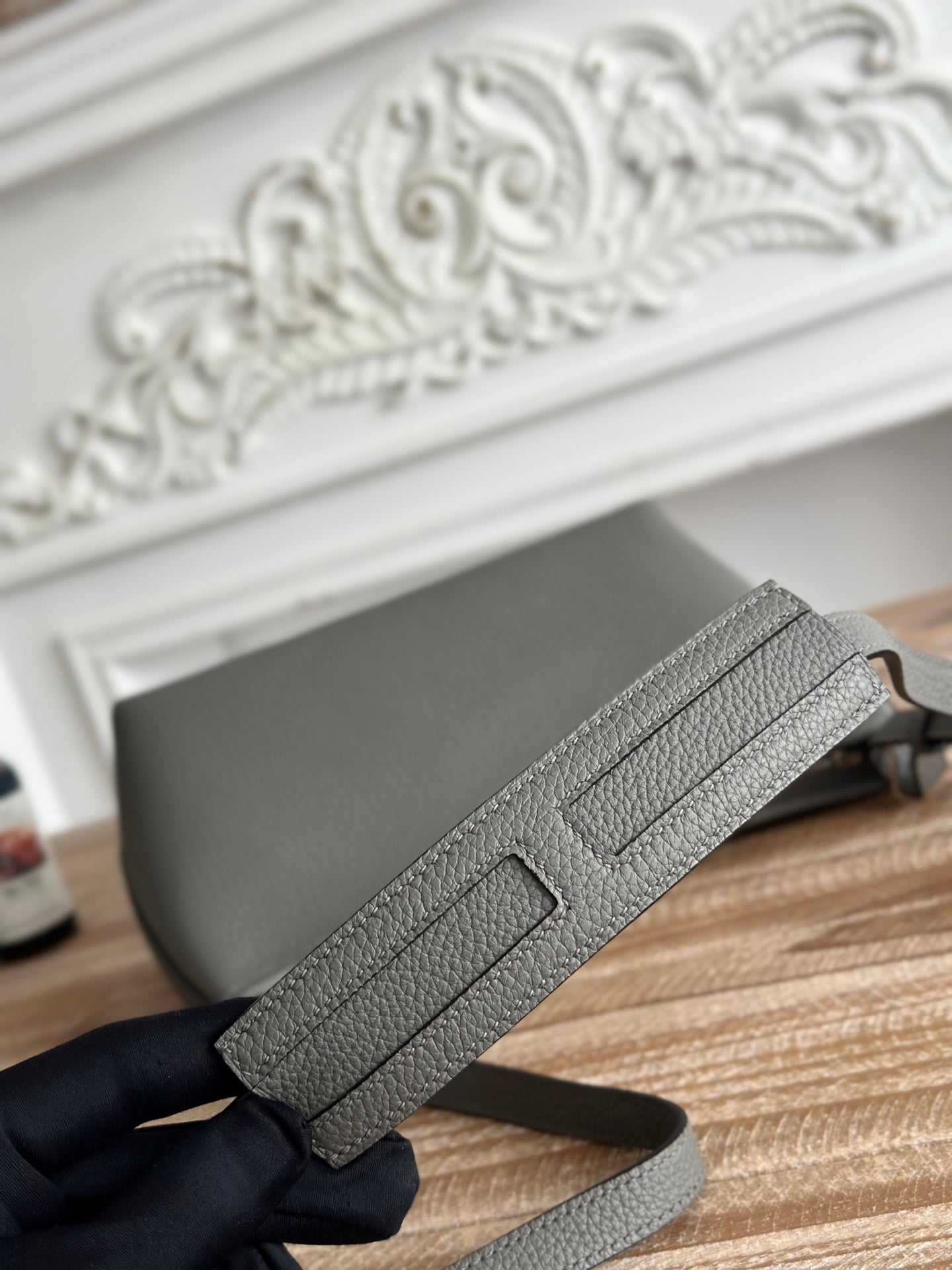 HM 25S BERLINGOT 24 CM IN DARK GRAY LAMBSKIN