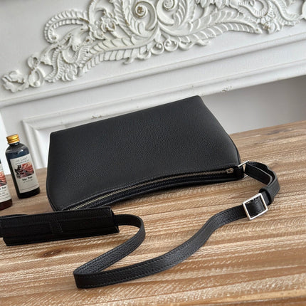 HM 25S BERLINGOT 24 CM IN BLACK LAMBSKIN