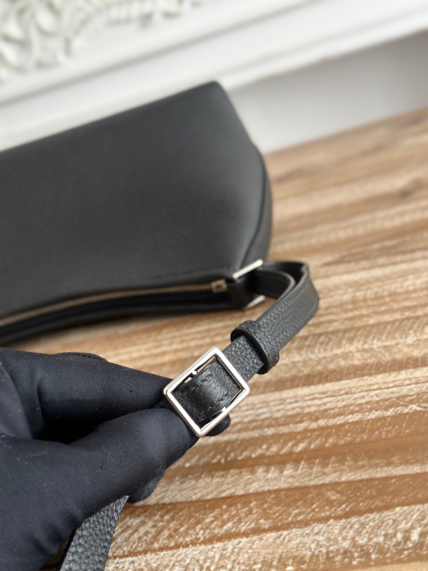 HM 25S BERLINGOT 24 CM IN BLACK LAMBSKIN