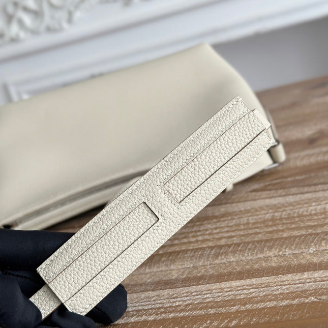 HM 25S BERLINGOT 24 CM IN CREAM WHITE LAMBSKIN
