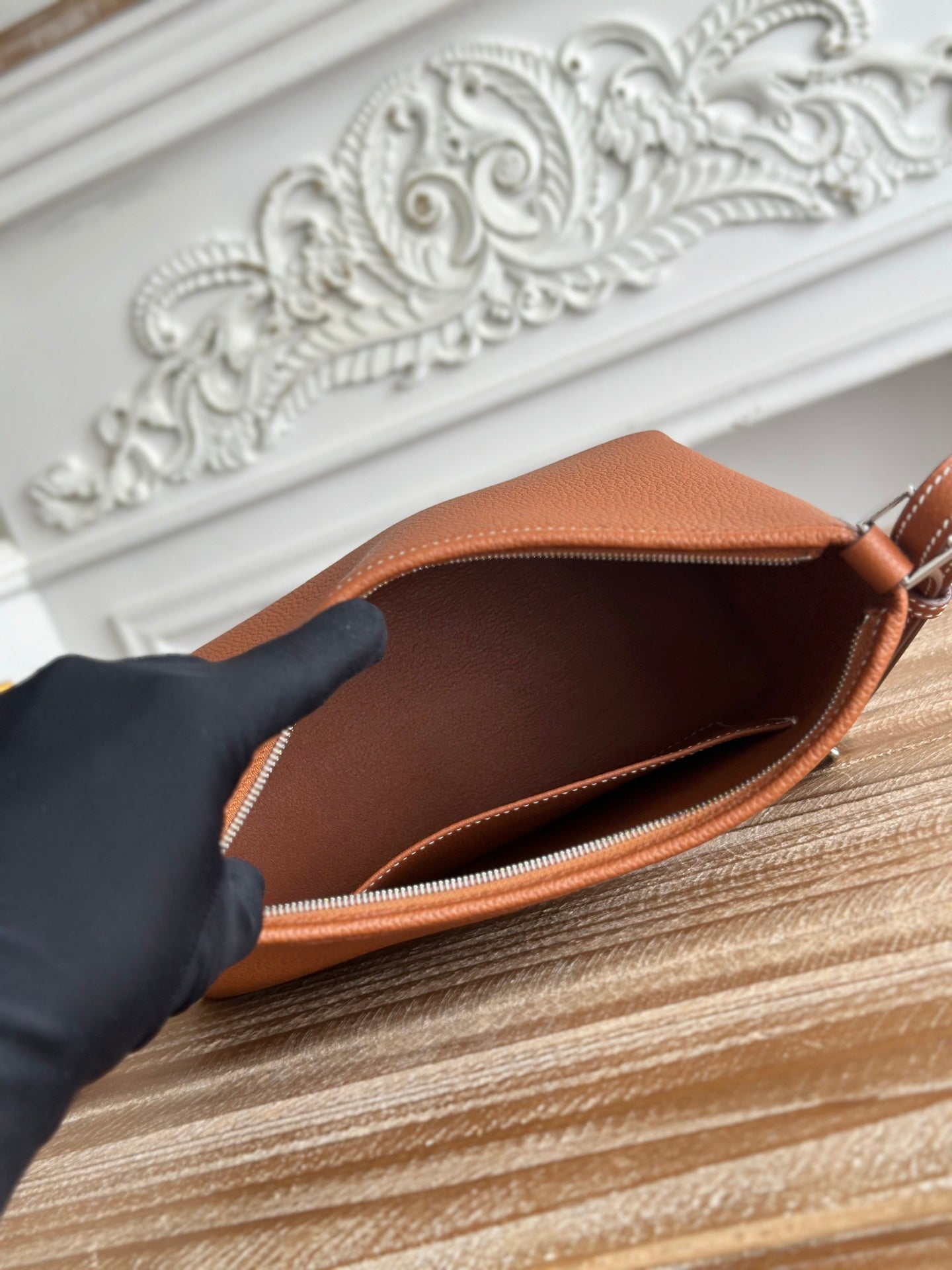 HM 25S BERLINGOT 24 CM IN BROWN LAMBSKIN