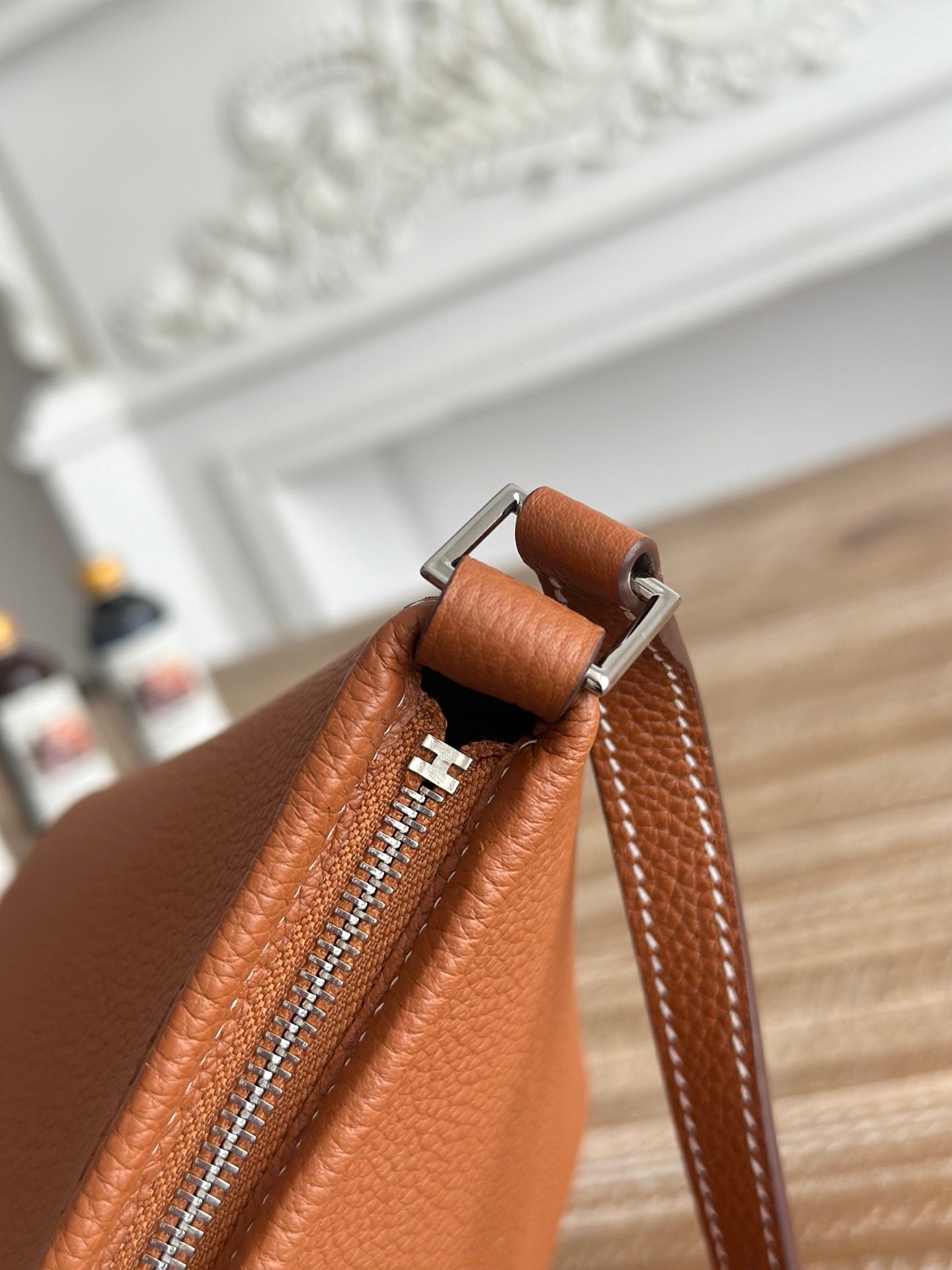 HM 25S BERLINGOT 24 CM IN BROWN LAMBSKIN