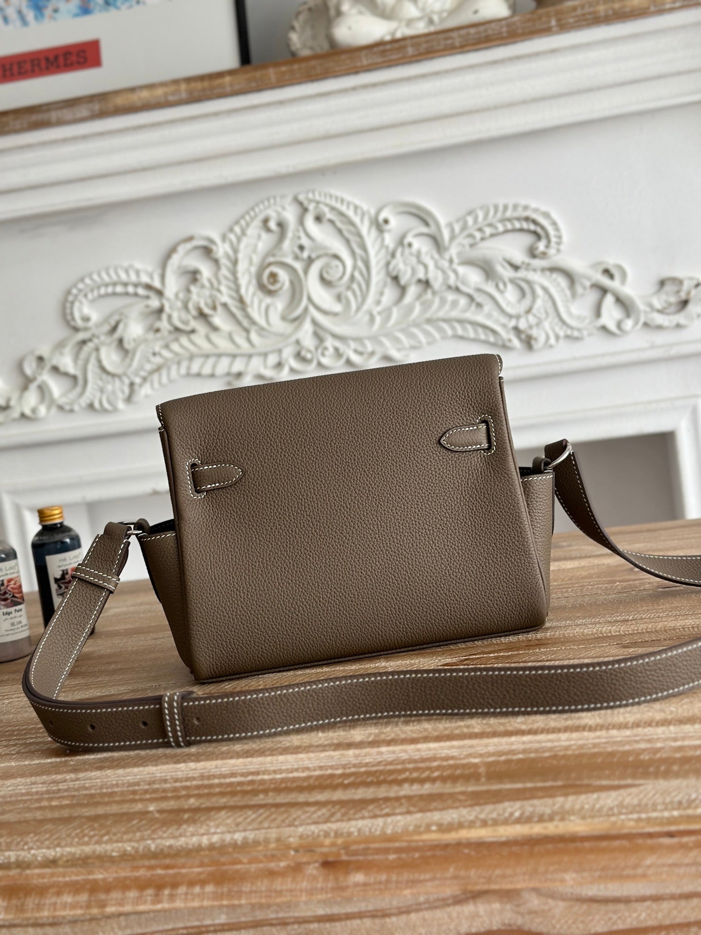 HM 25S KELLY MESSENGER 25 CM IN TAUPE BROWN TOGO WITH SILVER HARDWARE