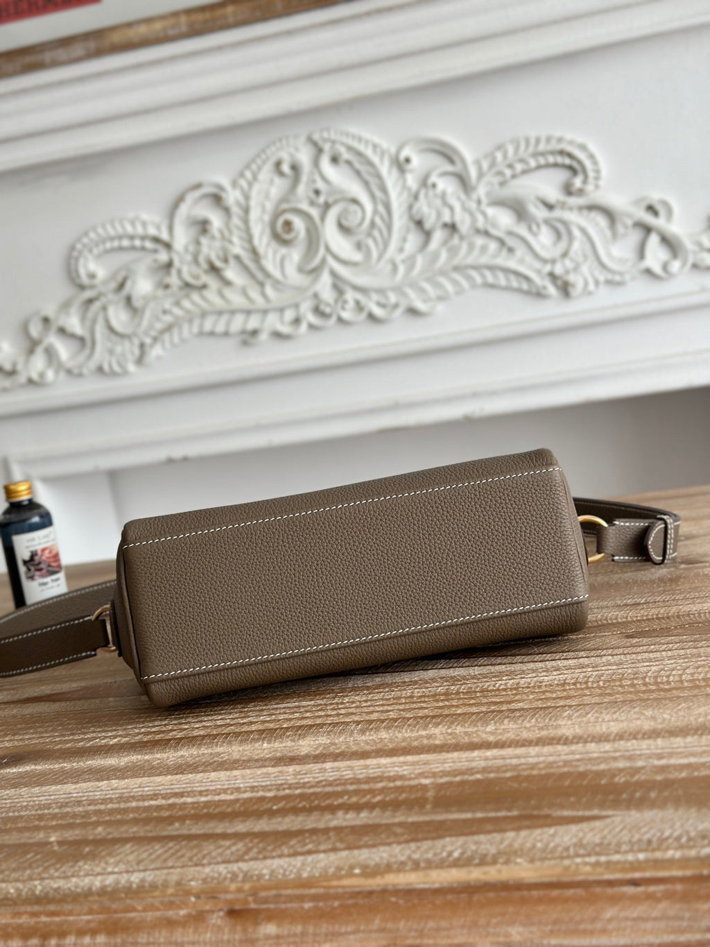 HM 25S KELLY MESSENGER 25 CM IN TAUPE BROWN TOGO WITH GOLD HARDWARE