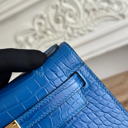 HM 26S KELLY MINI 22MM IN DARK BLUE CROC EMBOSSED CALFSKIN GOLD KELLY BUCKLE