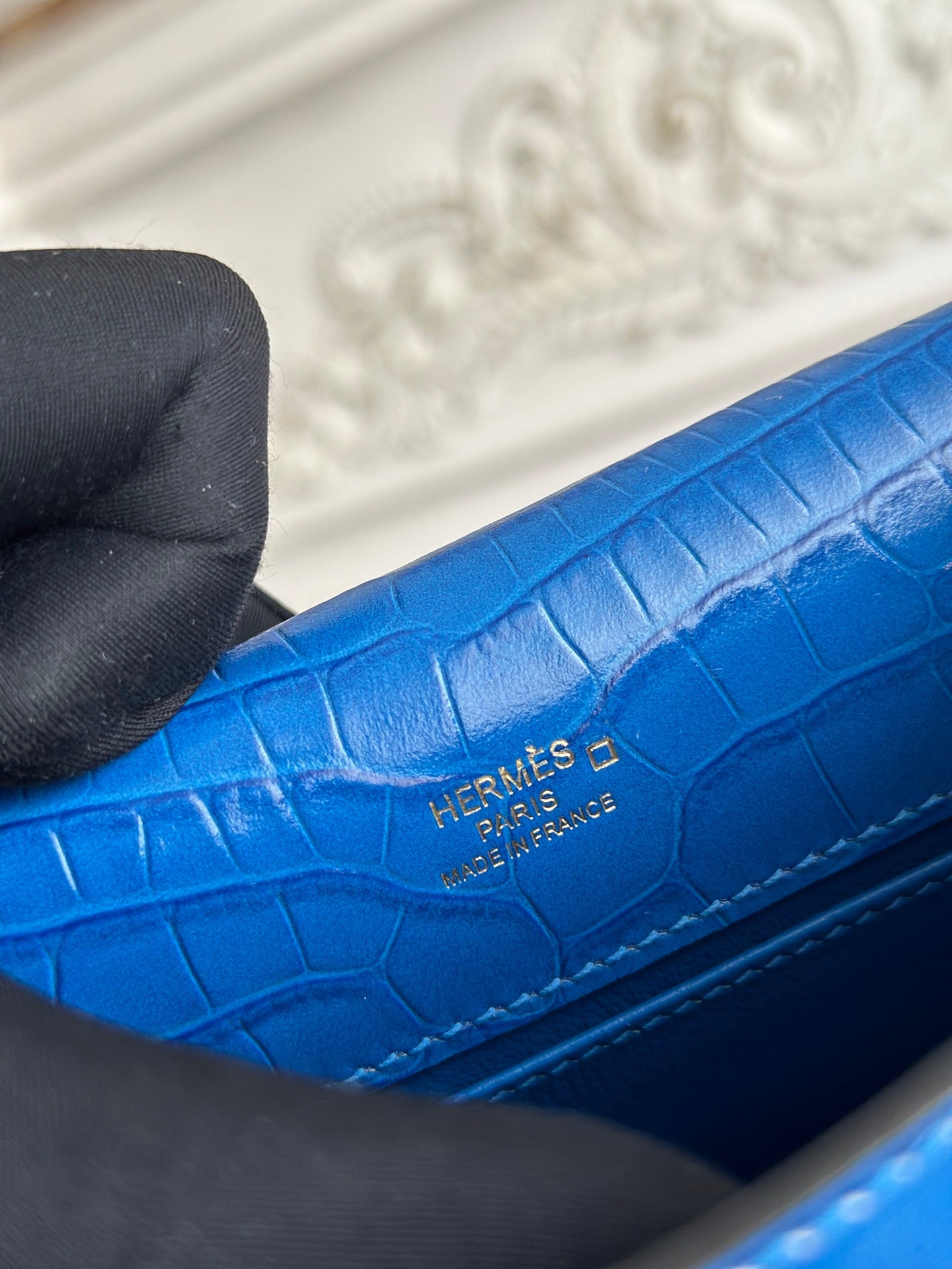 HM 25S KELLY MINI 22 CM IN COBALT BLUE LAMBSKIN WITH CROCODILE EMBOSSING AND GOLD HARDWARE