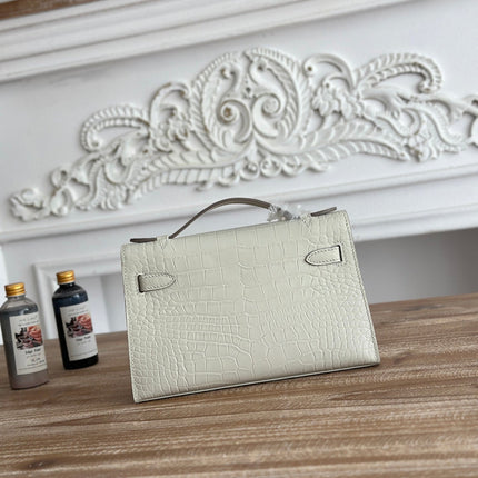 HM 25S KELLY MINI 22 CM IN CREAM WHITE LAMBSKIN WITH CROCODILE EMBOSSING AND SILVER HARDWARE