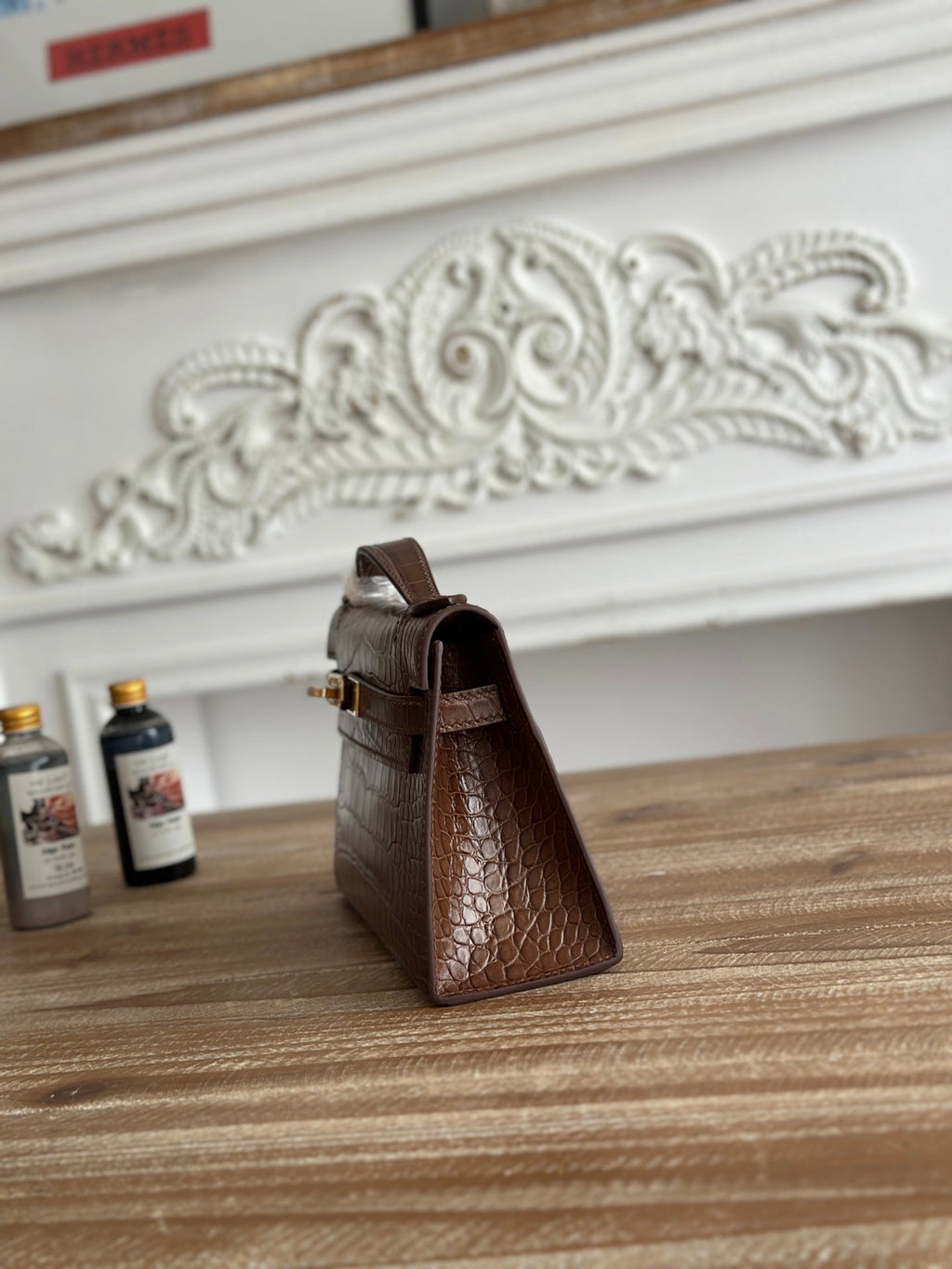 HM 25S KELLY MINI 22 CM IN BROWN LAMBSKIN WITH CROCODILE EMBOSSING AND GOLD HARDWARE
