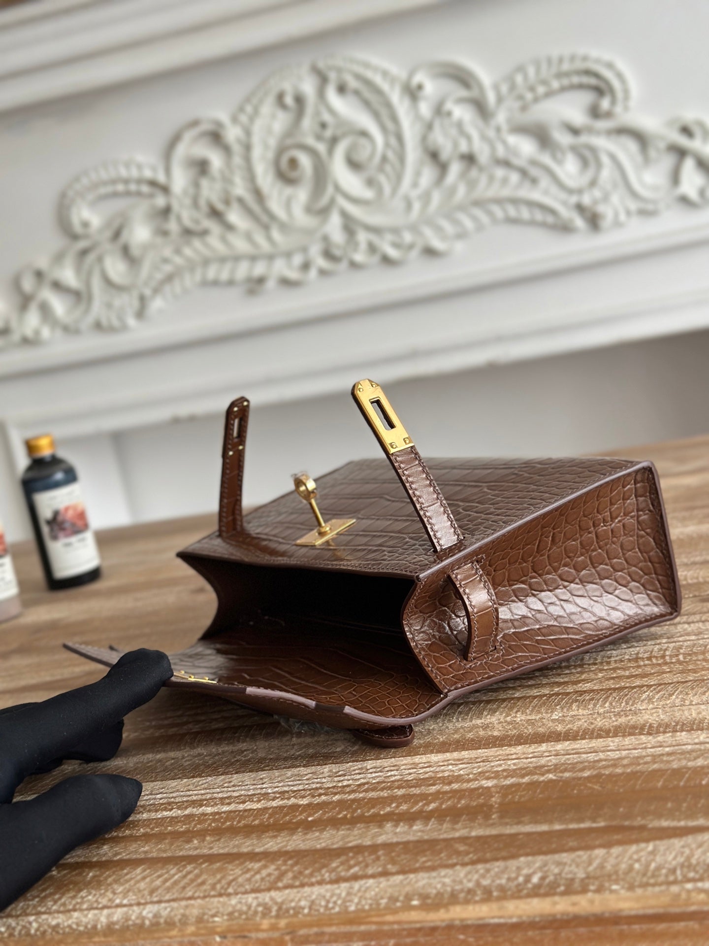 HM 25S KELLY MINI 22 CM IN BROWN LAMBSKIN WITH CROCODILE EMBOSSING AND GOLD HARDWARE
