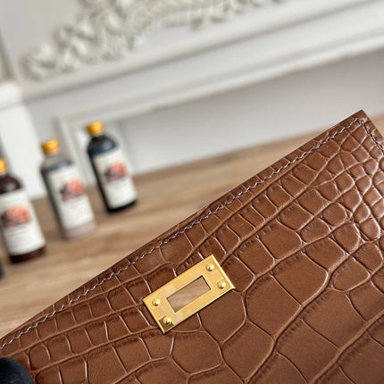 HM 26S KELLY MINI 22CM IN DARK BROWN CROC EMBOSSED CALFSKIN GOLD KELLY BUCKLE