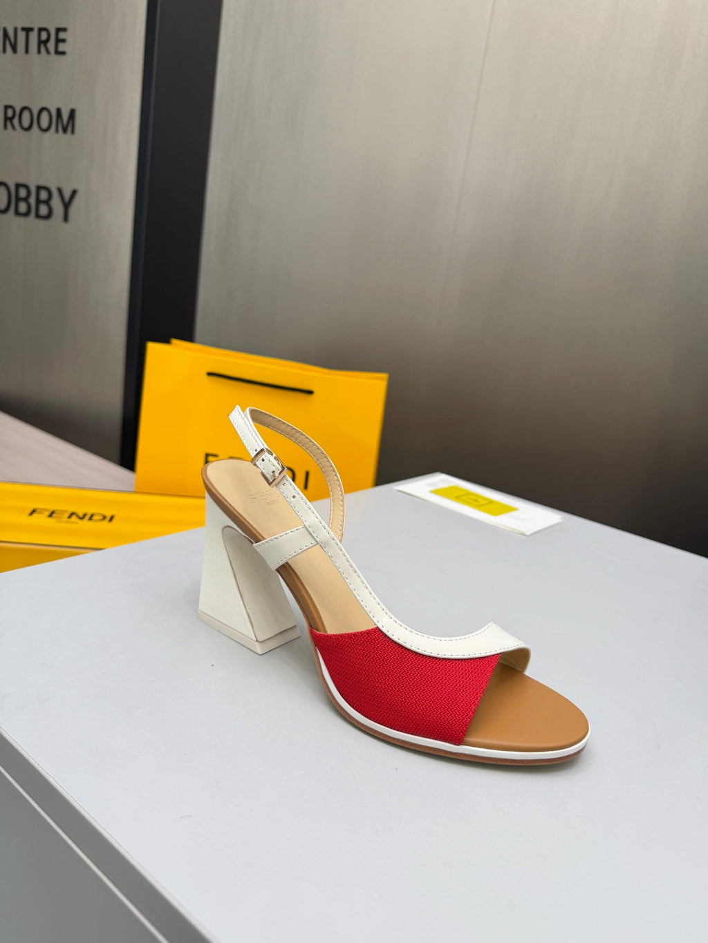 FENDI 26S SLINGBACK SANDALS IN WHITE CALFSKIN AND RED CANVAS