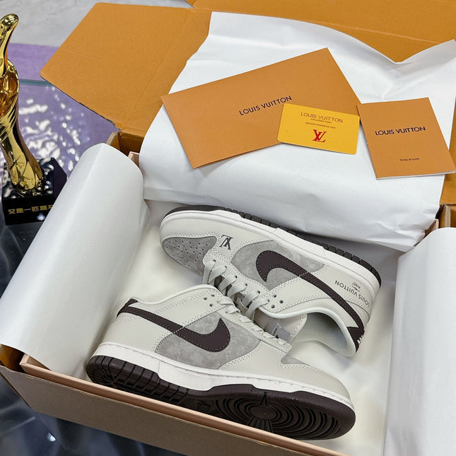 LV 26S DUNK LOW SNEAKERS IN LIGHT GREY BROWN CALFSKIN AND SUEDE