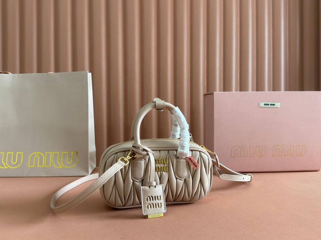 ARCADIE MATELASSÉ BAG 19 IN NUDE CALFSKIN GOLD HARDWARE
