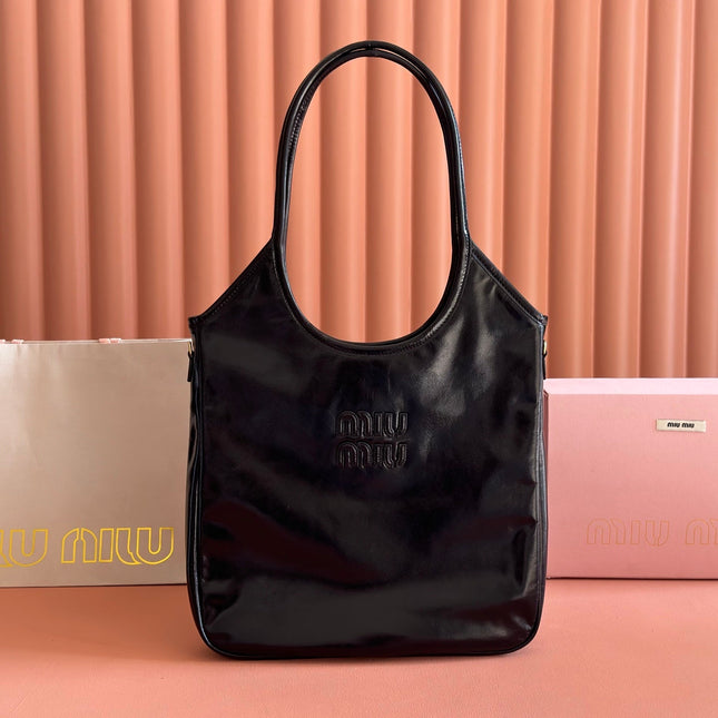 MIUMIU 26S IVY 40 TOTE IN BLACK PATENT CALFSKIN