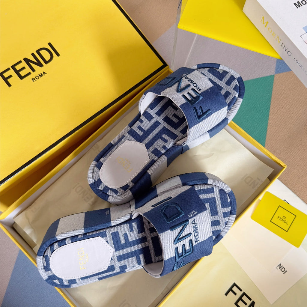FENDI PLATFORM WEDGES IN NAVY BLUE MIX BEIGE FF MONOGRAM FABRIC
