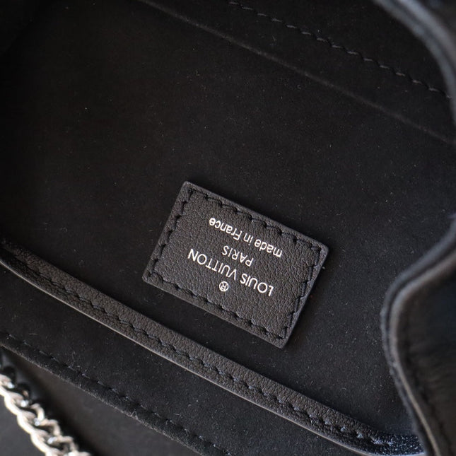 LV 25S MONTSOURIS VIBE 35 IN BLACK LAMBSKIN SILVER HARDWARE