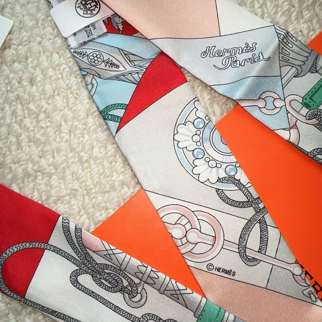 HERMES 26S SCARF 86 IN SILK 309646