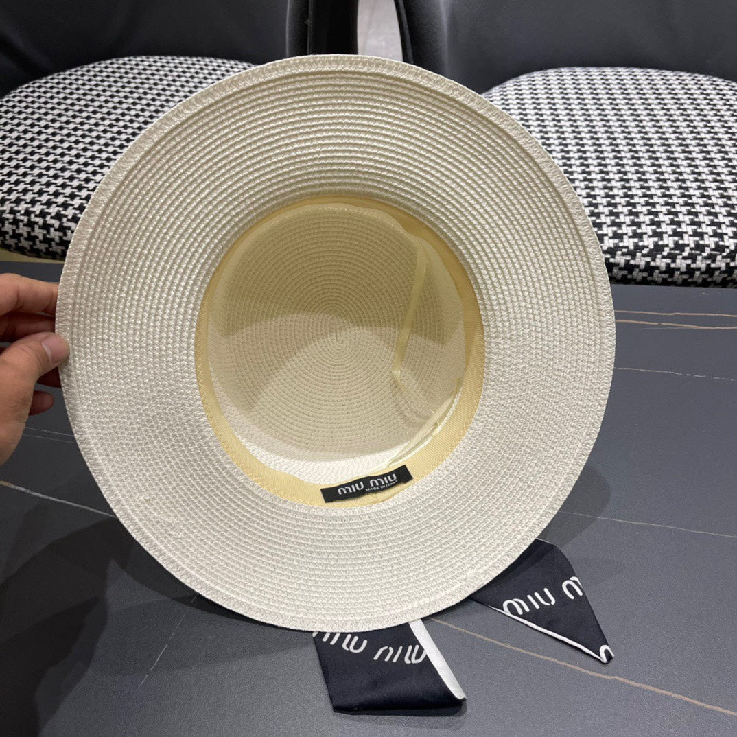 MIUMIU SMALL-BRIM STRAW HAT IN CREAM WHITE AND PEARL EMBELLISHED