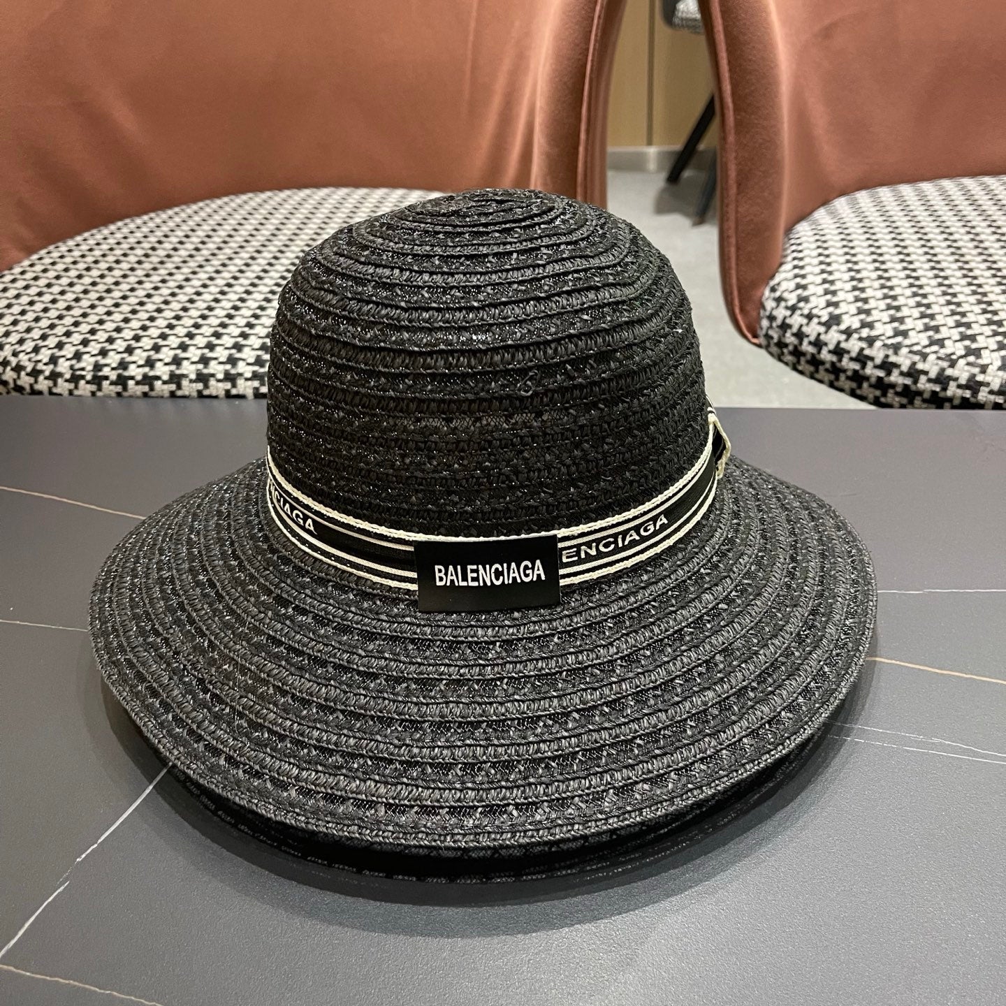 BALENCIAGA 26S WIDE-BRIMMED HAT STYLE 76