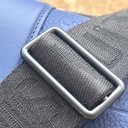 S-CAPE MESSENGER 28 IN SAPPHIRE BLUE TAURILLON