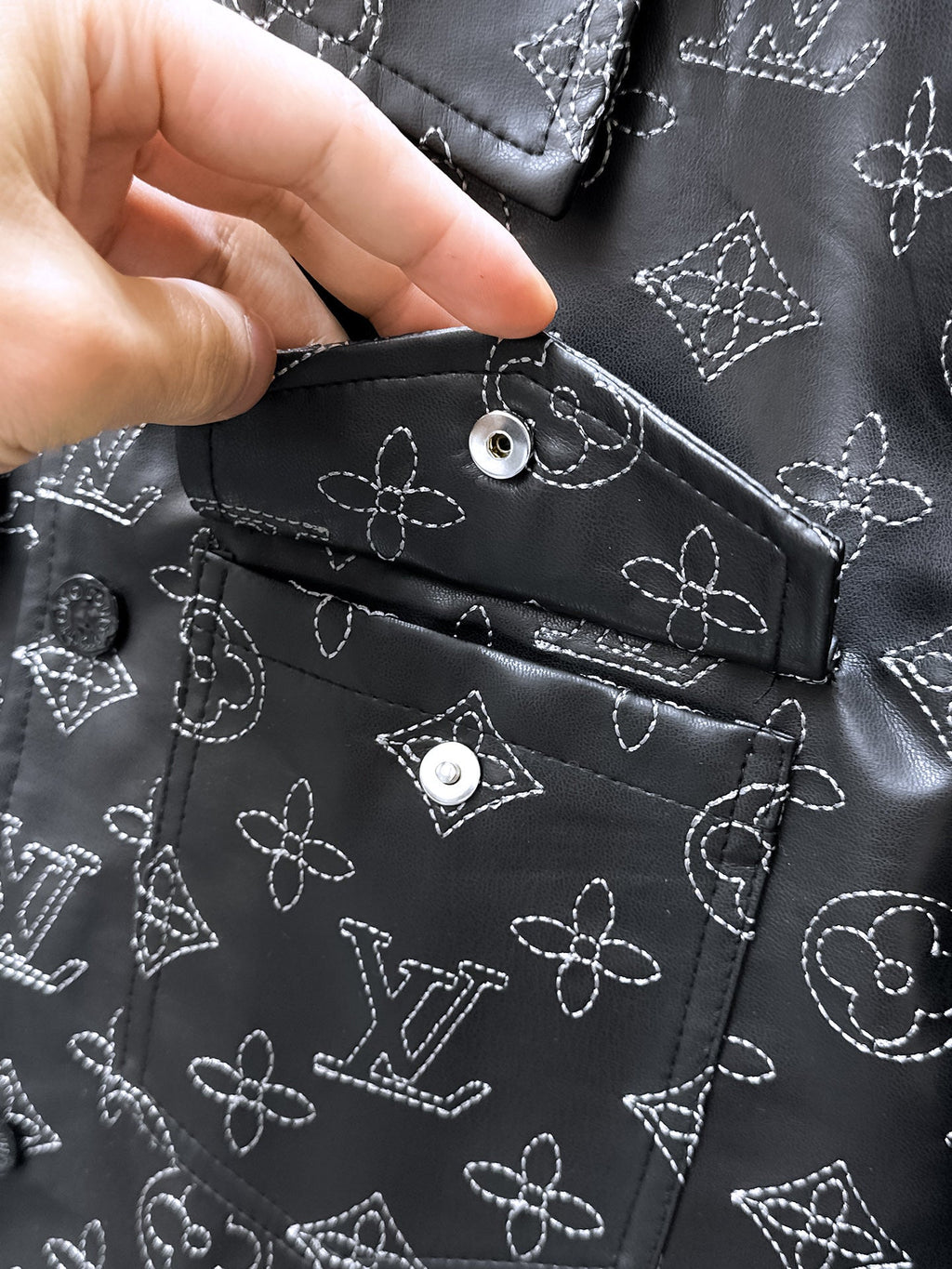LV SHIRT JACKET IN BLACK MONOGRAM EMBROIDERED CALFSKIN 239119