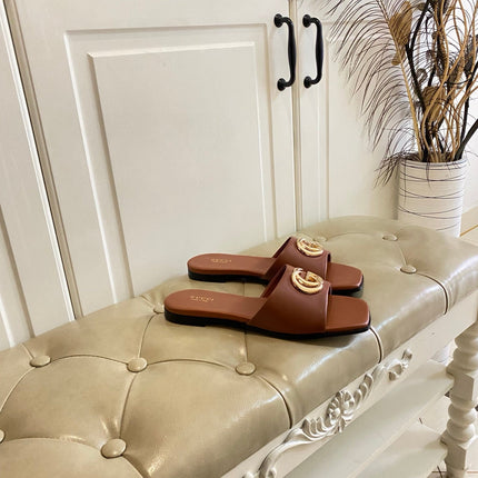 GUCCI 26S SLIDES IN BROWN CALFSKIN