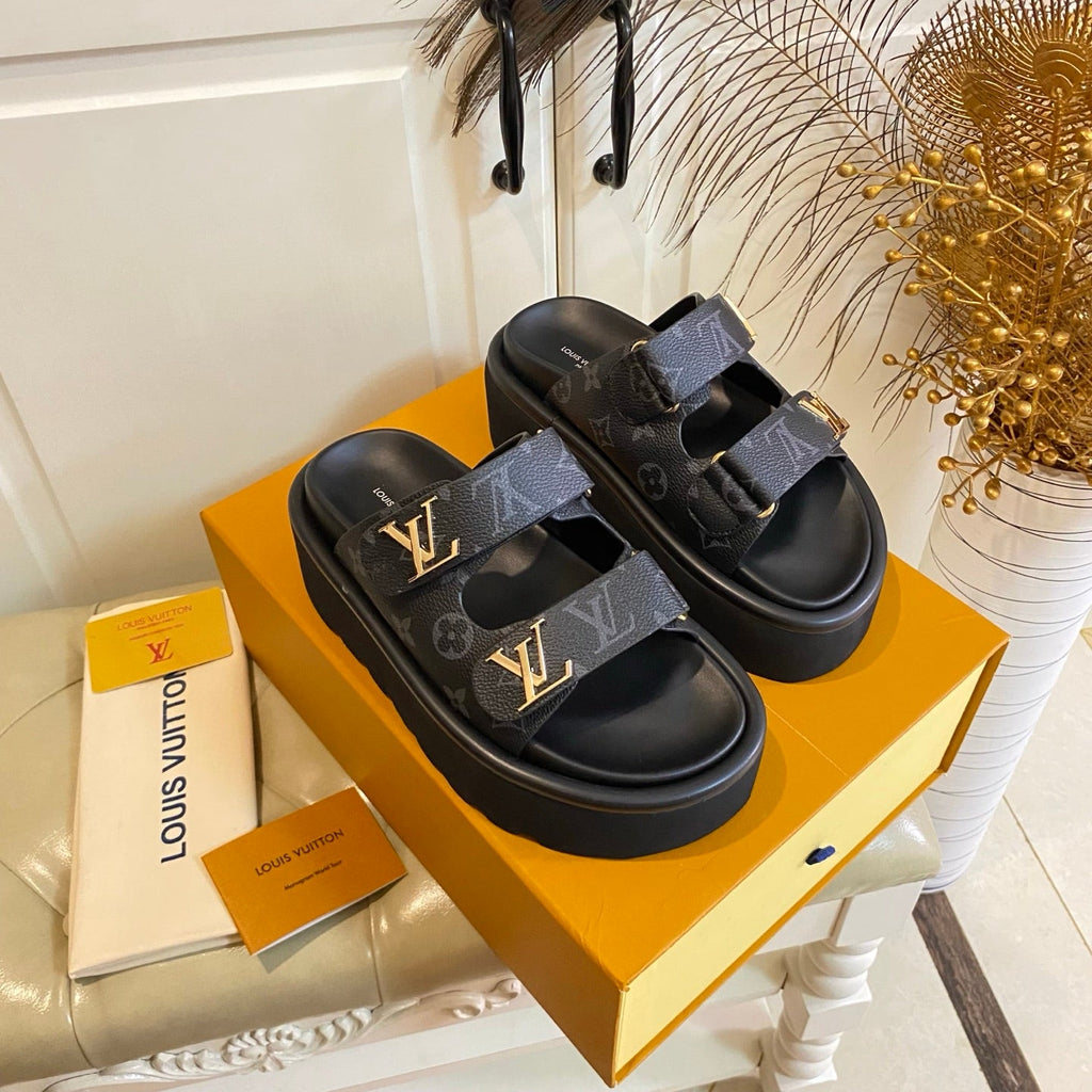 LV 26S WEDGE SLIDES 45 MM IN BACK MONOGRAM COATED CANVAS