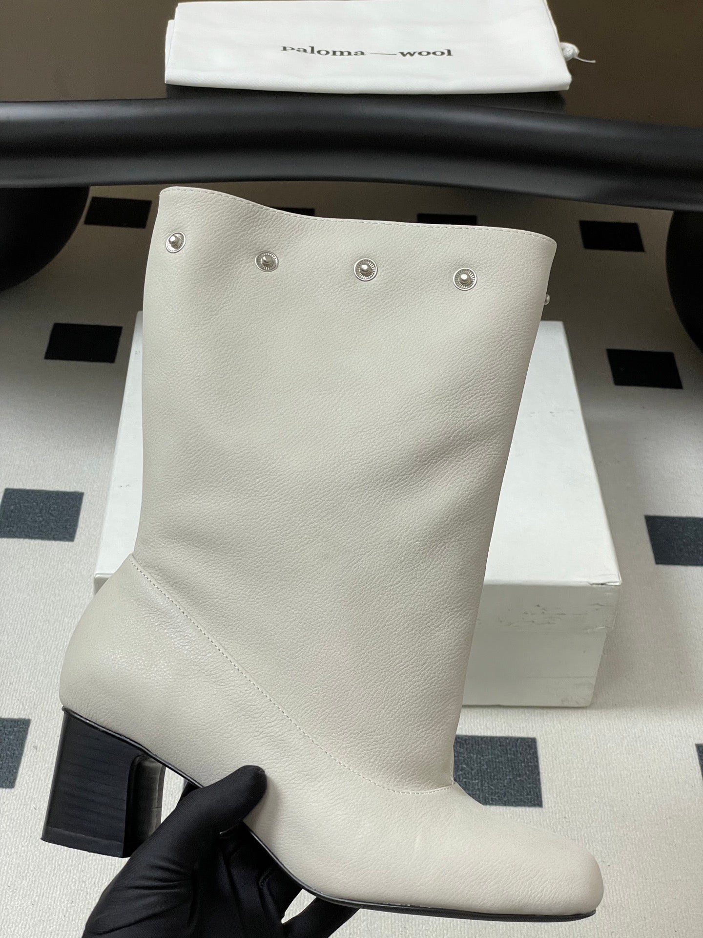 ALO 25S PALOMA WOOL TIERED BOOTS IN CREAM WHITE LAMBSKIN WITH STUD