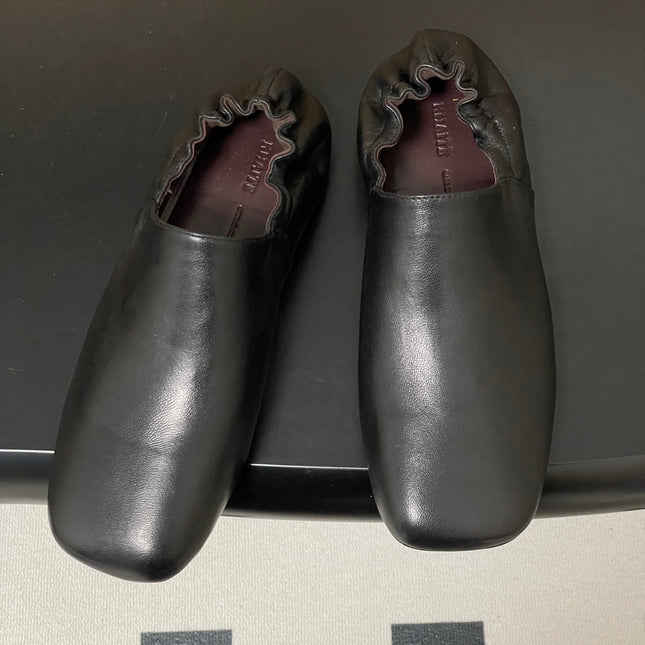 CELINE 26S ELASTIC-BACK FLAT SHOES IN BLACK LAMBSKIN