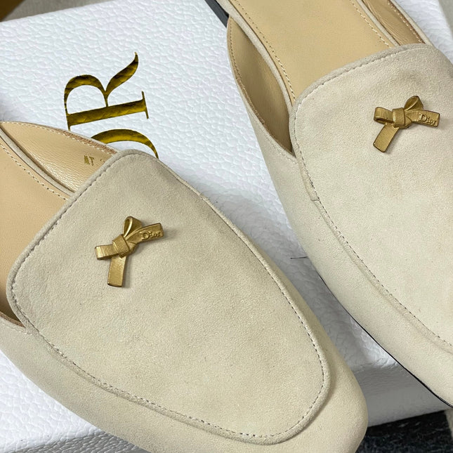 DIOR 26S MULES IN BEIGE SUEDE WITH BOW