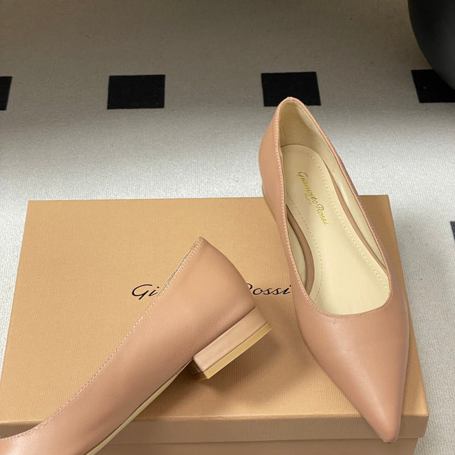 GIANVITO ROSSI 26S FLATS IN NUDE CALFSKIN