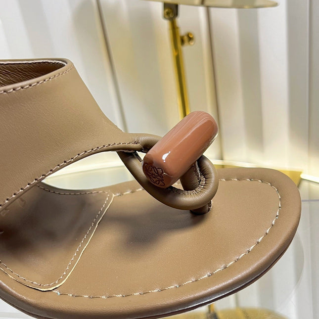 LOEWE 26S HEELED THONG SANDALS 90 MM IN CAMEL BROWN CALFSKIN