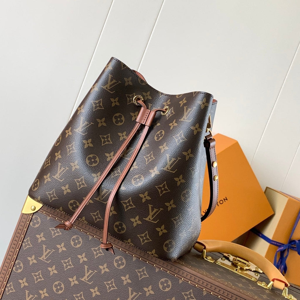 LV 26S GASTON BAG 26 IN BROWN MONOGRAM CANVAS STYLE 1