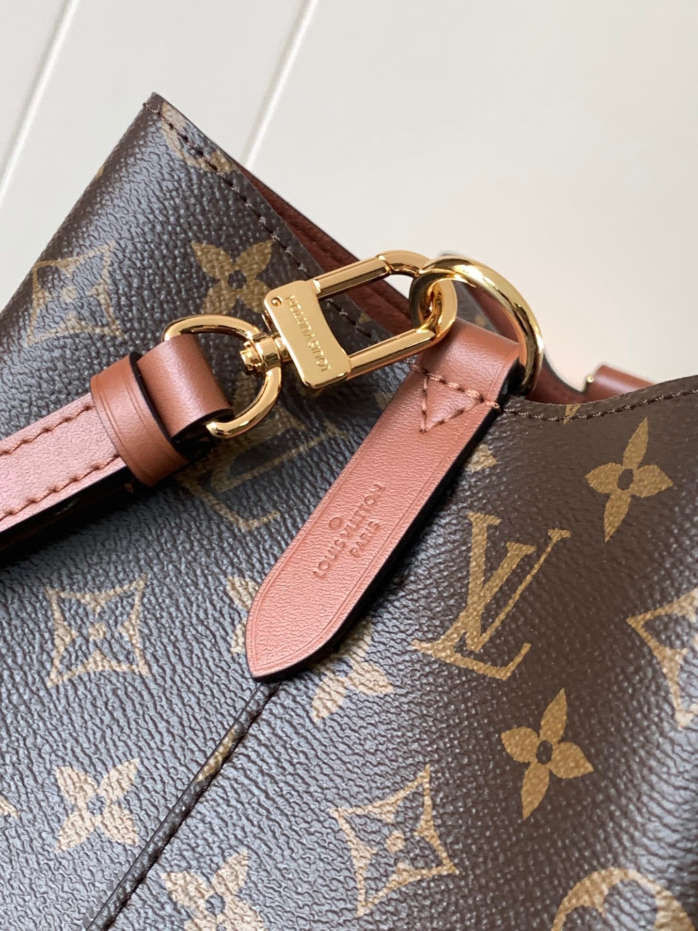 LV 26S GASTON BAG 26 IN BROWN MONOGRAM CANVAS STYLE 1